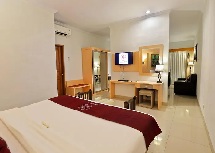 Puri Saron Hotel 4*