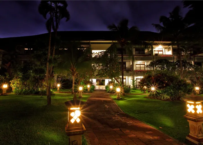Hotel Puri Saron 4*