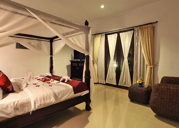 Puri Saron Hotel 4*